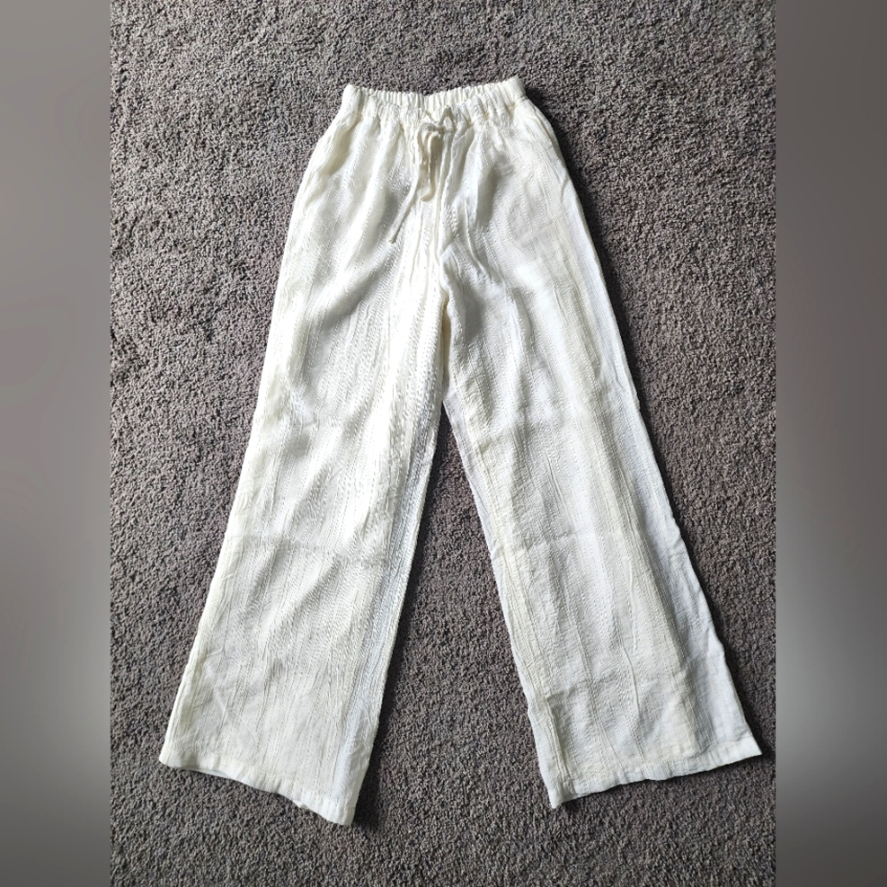 New Wide-Leg Pants